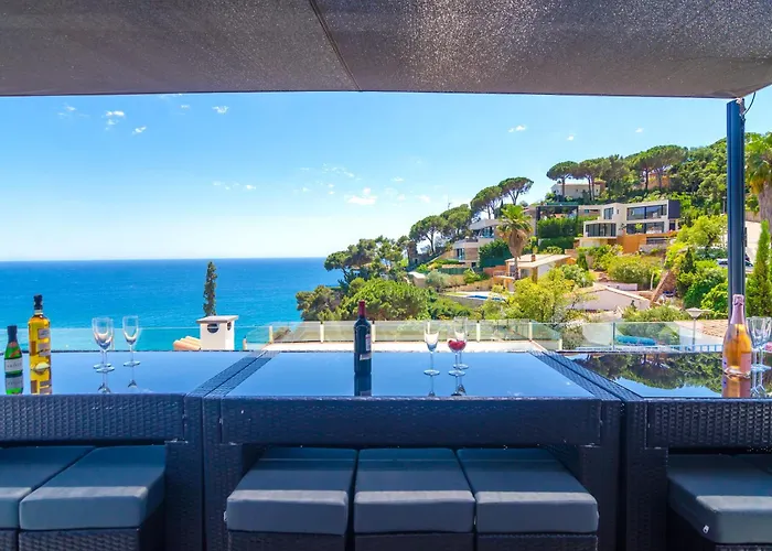 Casa Blanca - Location Maitikoa * Lloret de Mar